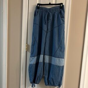Anthropologie nwot Pilcro  piece patched  pull on blue Denim Jogger Pants. XS